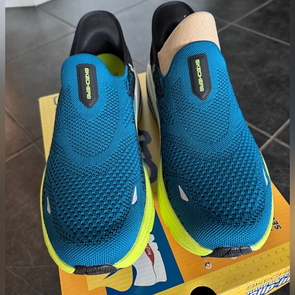 Brand new Sketchers 220565/BLBK - Picture 3 of 9